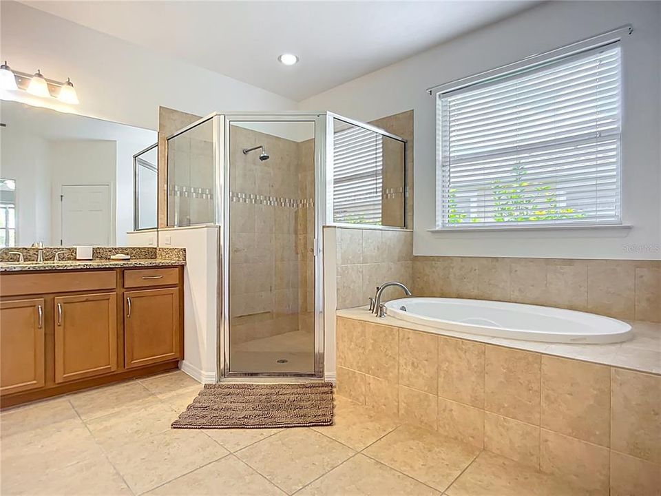En Venta: $432,000 (3 camas, 2 baños, 2253 Pies cuadrados)