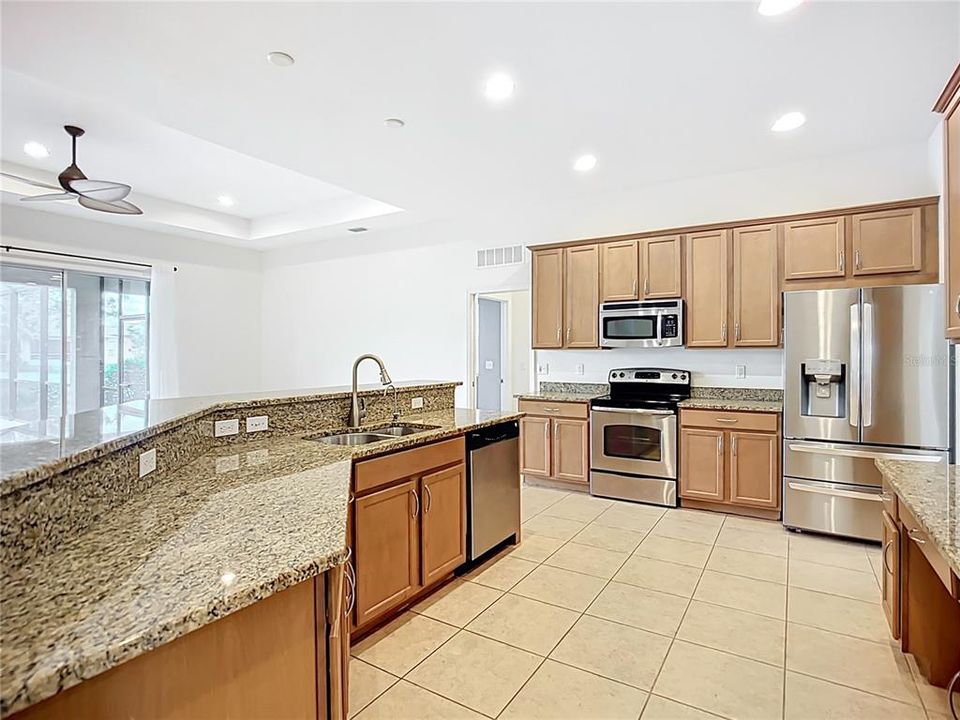 En Venta: $432,000 (3 camas, 2 baños, 2253 Pies cuadrados)