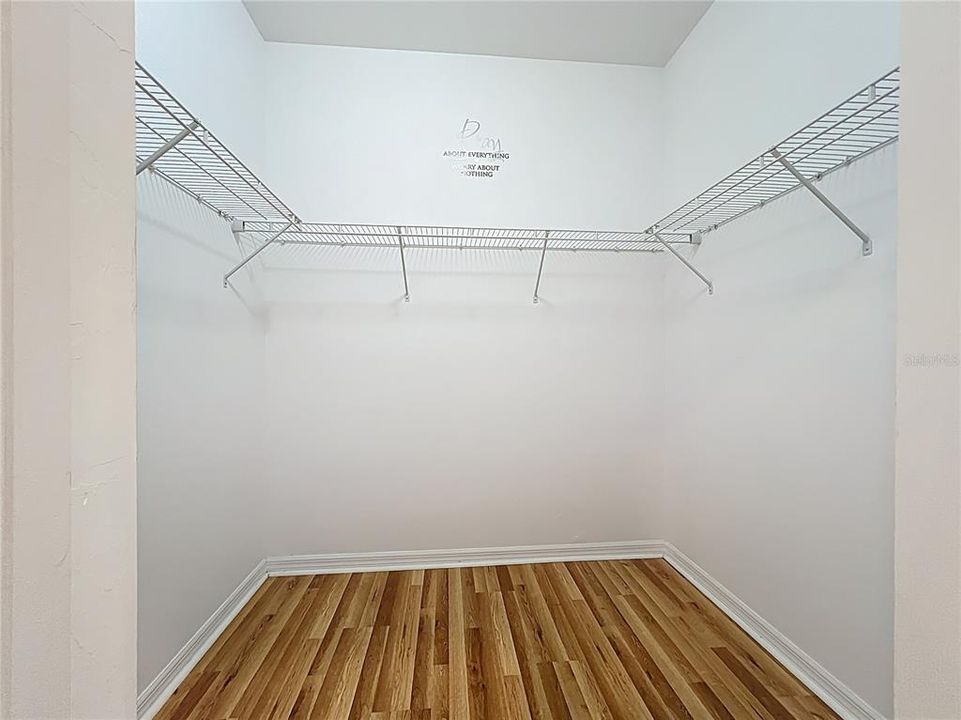 En Venta: $432,000 (3 camas, 2 baños, 2253 Pies cuadrados)