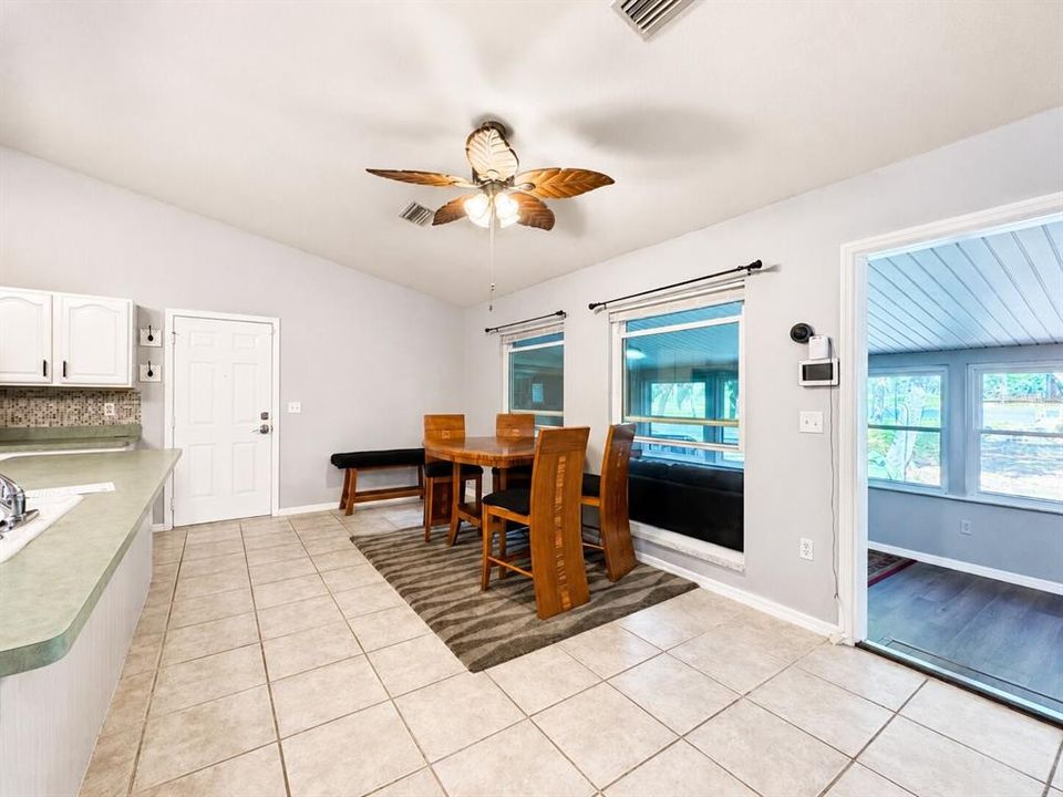 For Sale: $589,900 (3 beds, 2 baths, 2422 Square Feet)