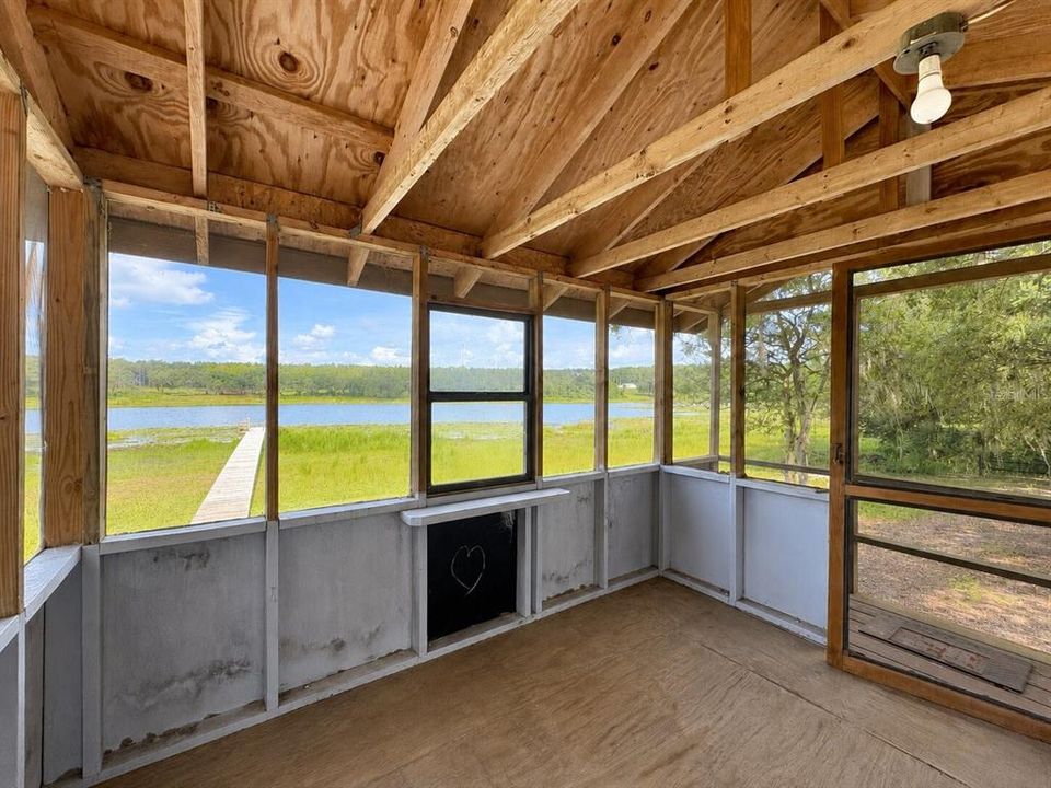 For Sale: $589,900 (3 beds, 2 baths, 2422 Square Feet)