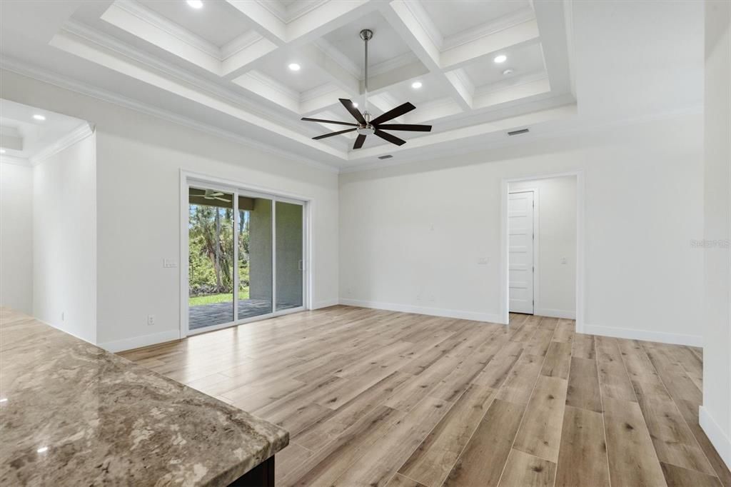 En Venta: $479,900 (3 camas, 2 baños, 1919 Pies cuadrados)