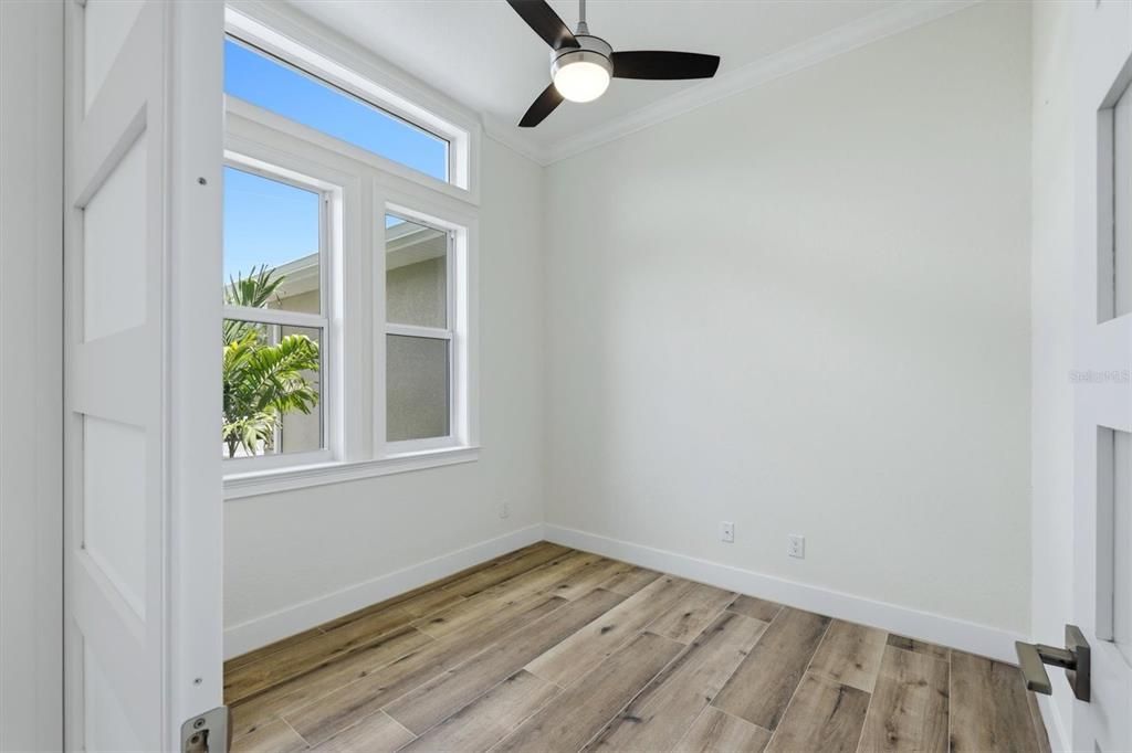 En Venta: $479,900 (3 camas, 2 baños, 1919 Pies cuadrados)