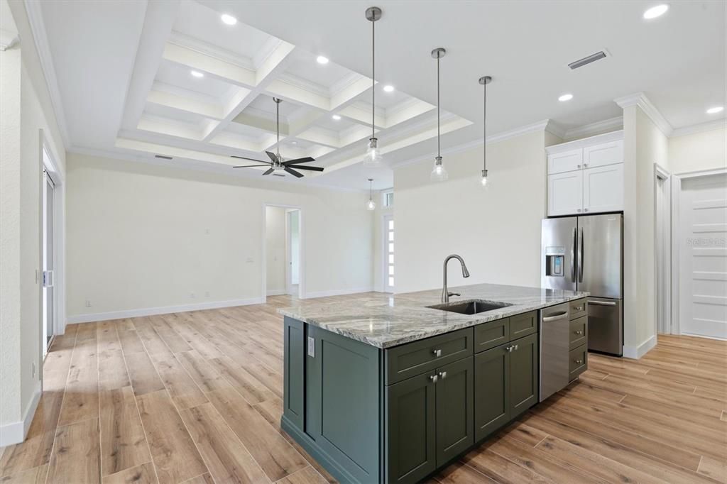 En Venta: $479,900 (3 camas, 2 baños, 1919 Pies cuadrados)