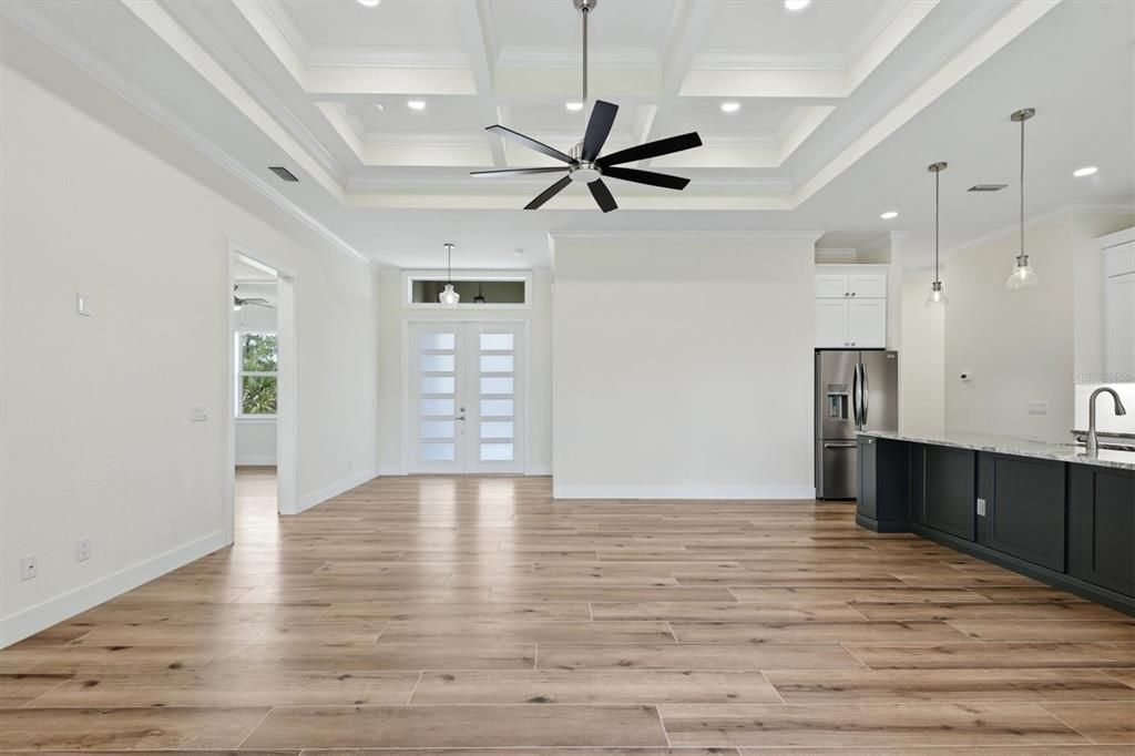 En Venta: $479,900 (3 camas, 2 baños, 1919 Pies cuadrados)