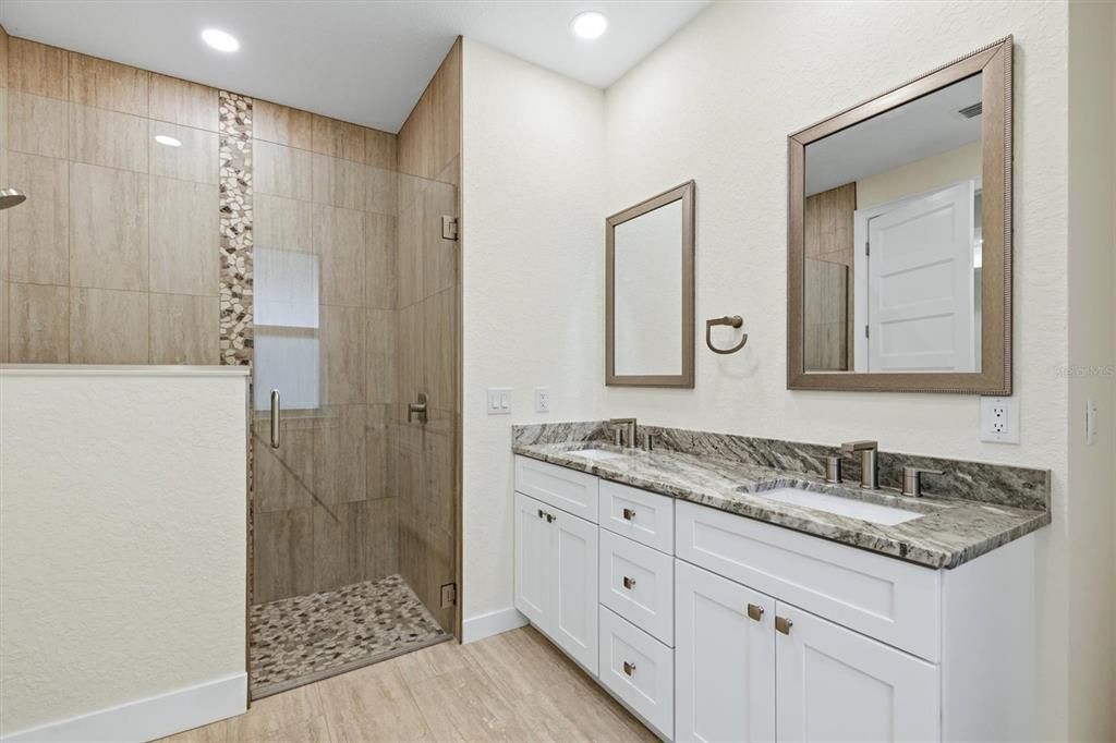 En Venta: $479,900 (3 camas, 2 baños, 1919 Pies cuadrados)