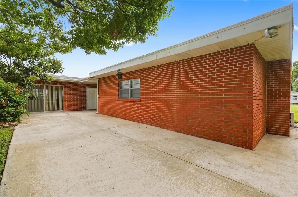 For Sale: $525,000 (4 beds, 3 baths, 2118 Square Feet)