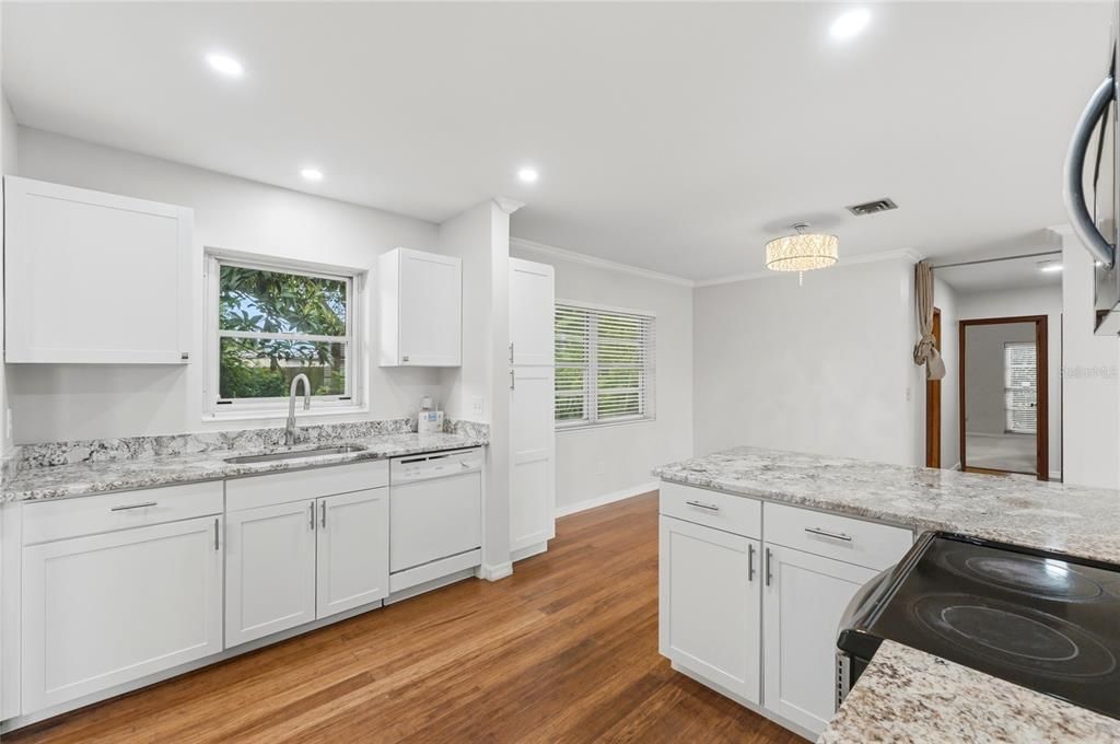For Sale: $525,000 (4 beds, 3 baths, 2118 Square Feet)