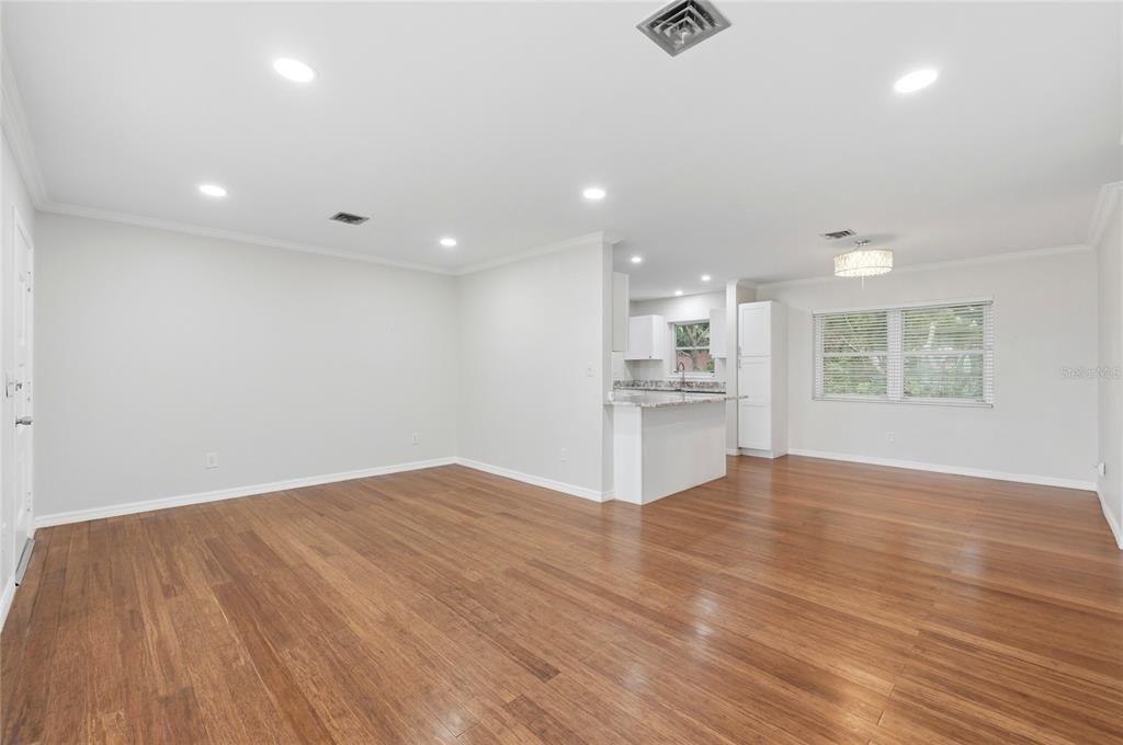 For Sale: $525,000 (4 beds, 3 baths, 2118 Square Feet)