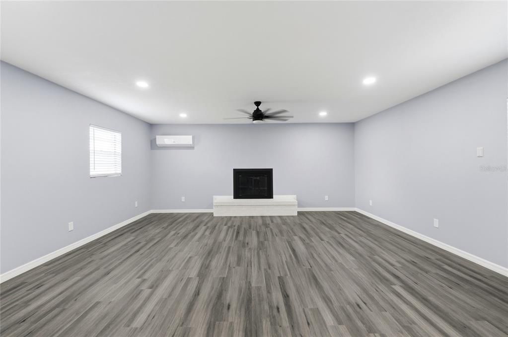For Sale: $525,000 (4 beds, 3 baths, 2118 Square Feet)
