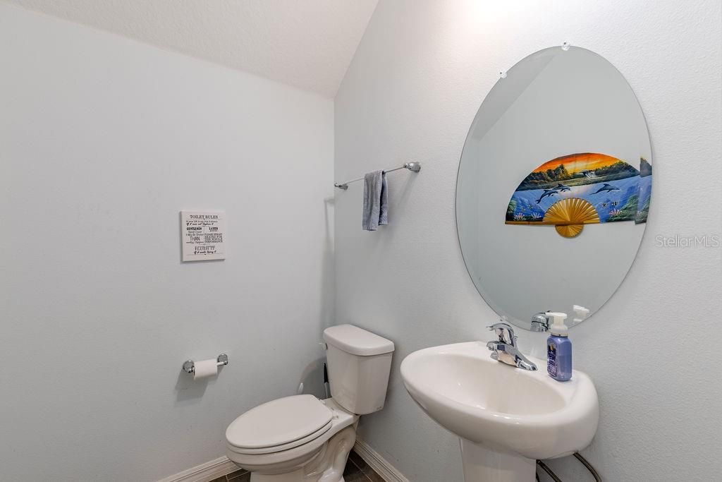 En Venta: $409,900 (5 camas, 2 baños, 2856 Pies cuadrados)
