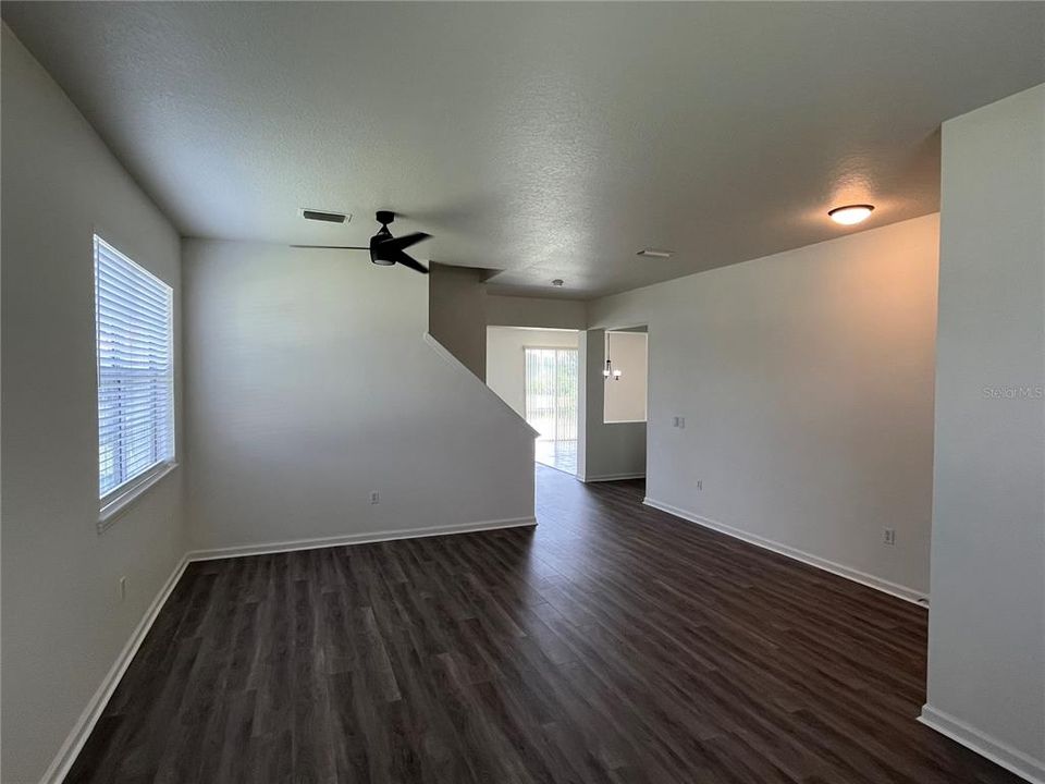 For Rent: $3,400 (5 beds, 3 baths, 3456 Square Feet)