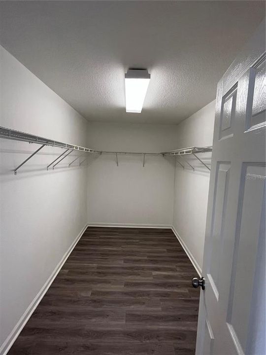 For Rent: $3,400 (5 beds, 3 baths, 3456 Square Feet)