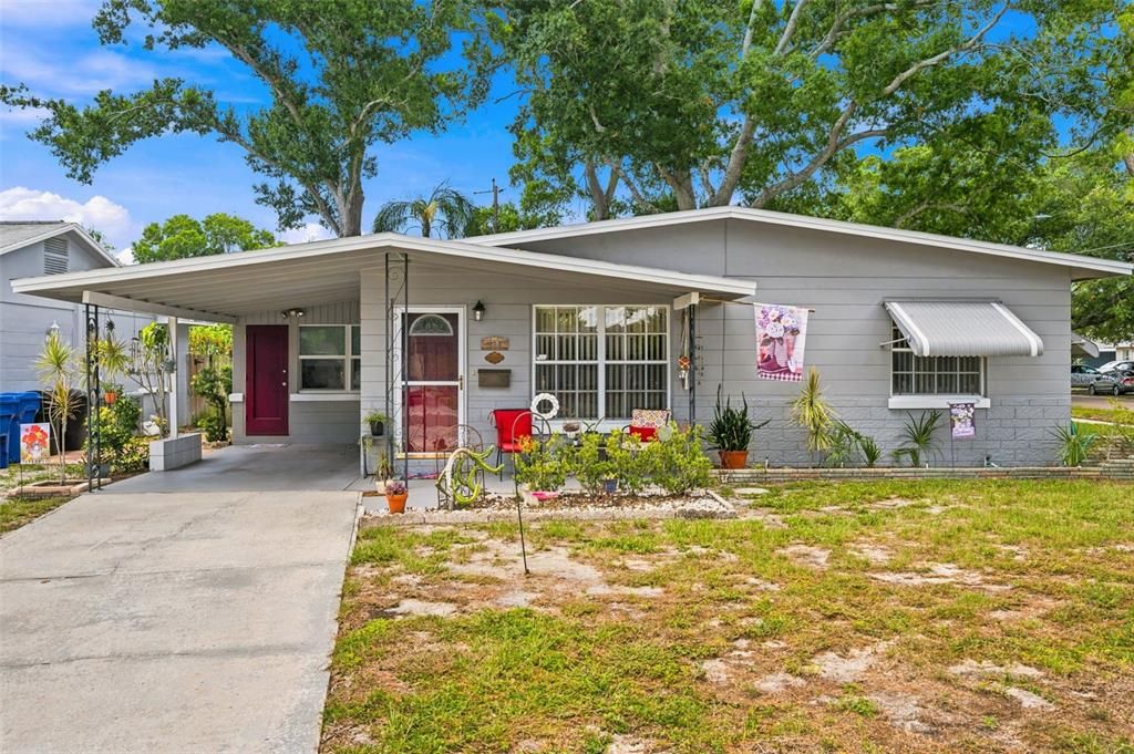 Activo con contrato: $269,900 (2 camas, 1 baños, 1027 Pies cuadrados)