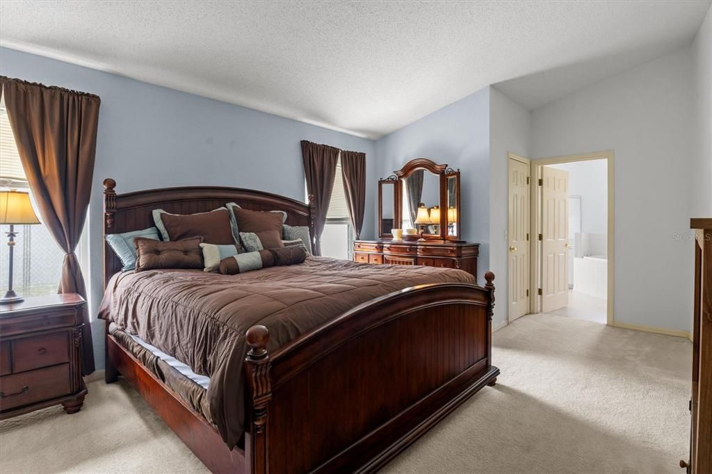 For Sale: $310,000 (3 beds, 2 baths, 1575 Square Feet)