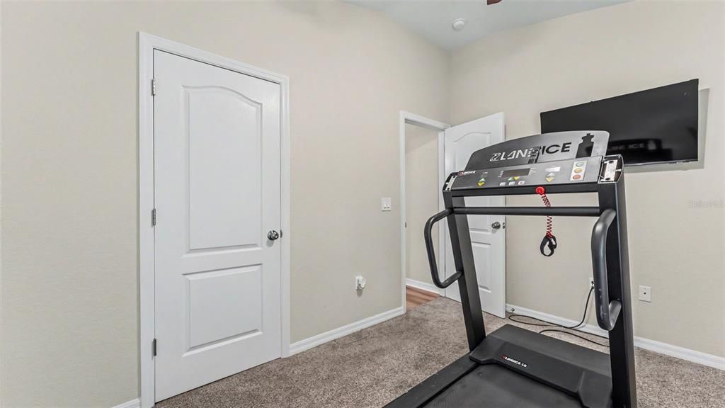 For Sale: $435,000 (4 beds, 2 baths, 1840 Square Feet)