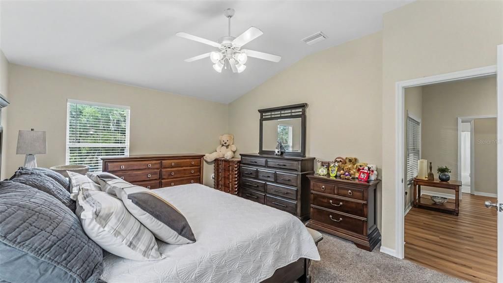 For Sale: $435,000 (4 beds, 2 baths, 1840 Square Feet)