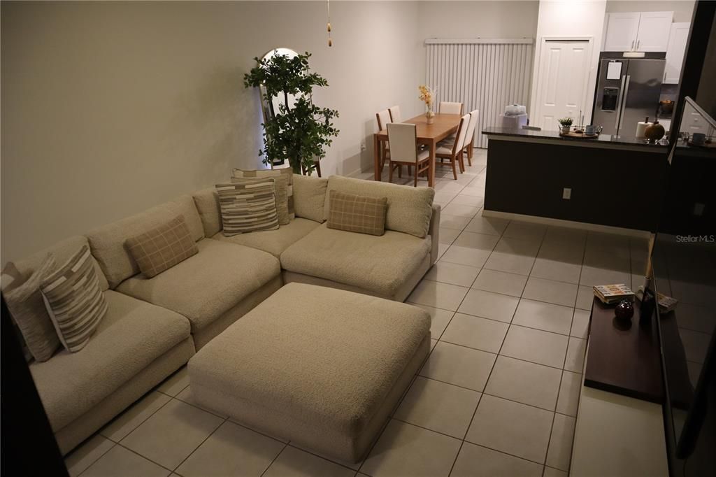 В аренду: $2,200 (3 спален, 2 ванн, 1634 Квадратных фут)