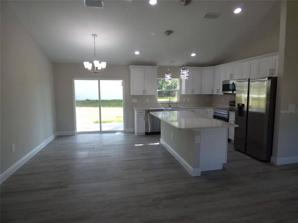 En Venta: $254,900 (3 camas, 2 baños, 1393 Pies cuadrados)
