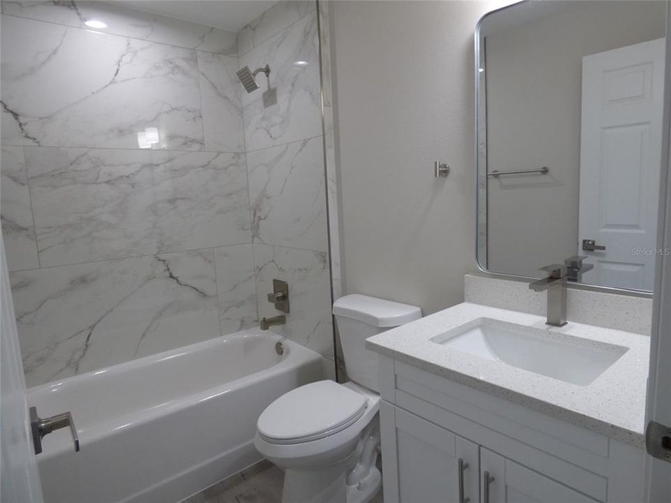 En Venta: $254,900 (3 camas, 2 baños, 1393 Pies cuadrados)