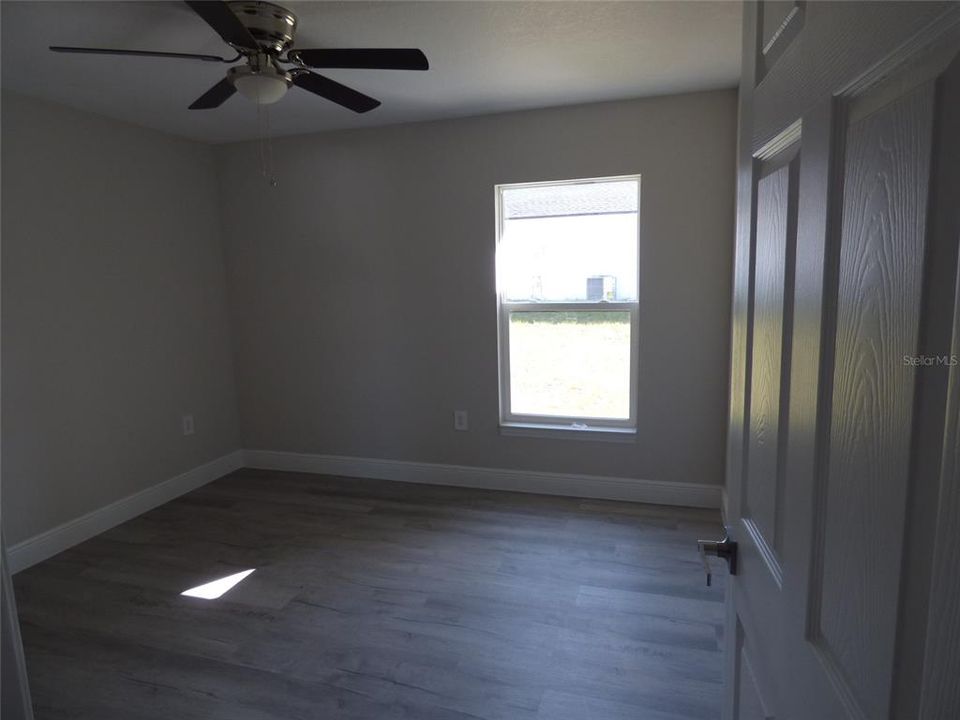En Venta: $254,900 (3 camas, 2 baños, 1393 Pies cuadrados)
