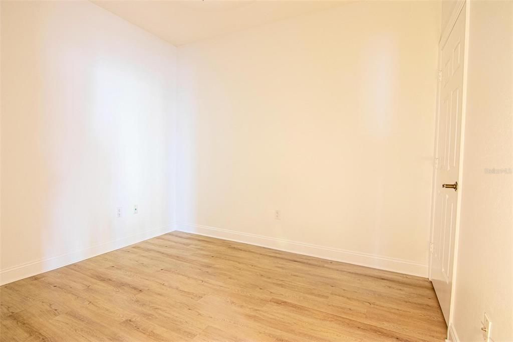 For Sale: $309,000 (2 beds, 2 baths, 1669 Square Feet)