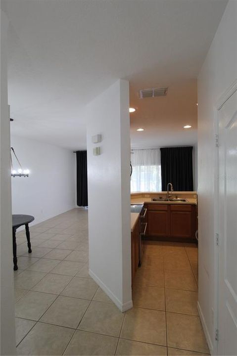 В аренду: $1,850 (2 спален, 2 ванн, 1202 Квадратных фут)