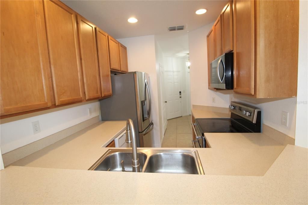 В аренду: $1,850 (2 спален, 2 ванн, 1202 Квадратных фут)