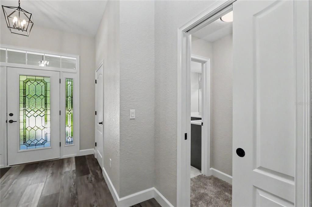 En Venta: $584,900 (3 camas, 2 baños, 2151 Pies cuadrados)