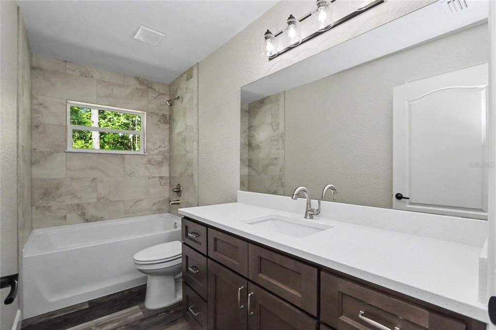 En Venta: $584,900 (3 camas, 2 baños, 2151 Pies cuadrados)