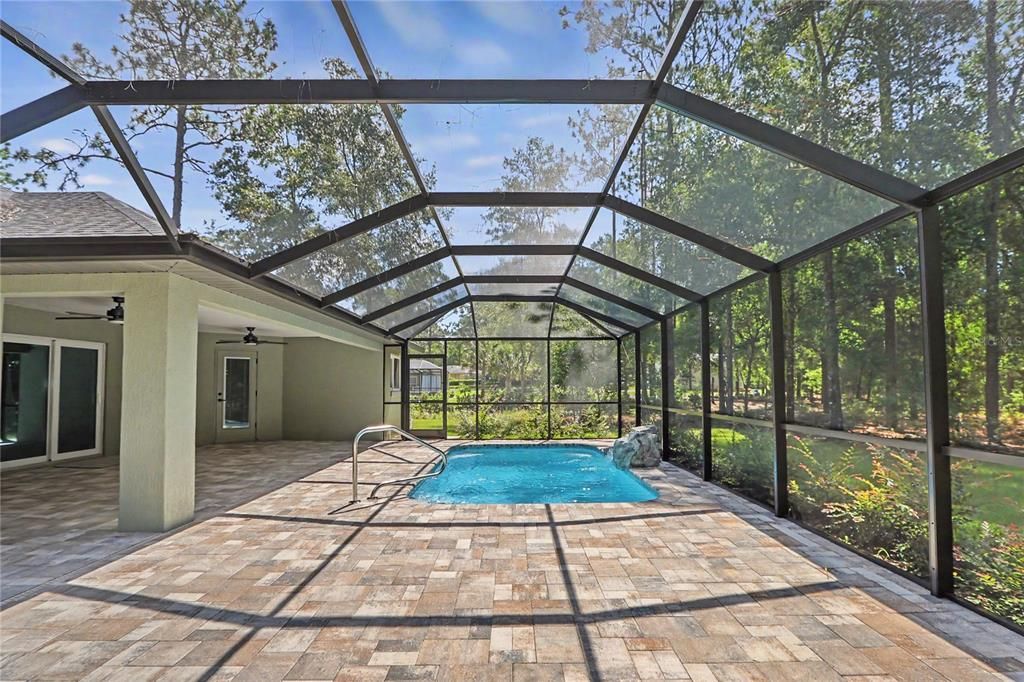 En Venta: $584,900 (3 camas, 2 baños, 2151 Pies cuadrados)
