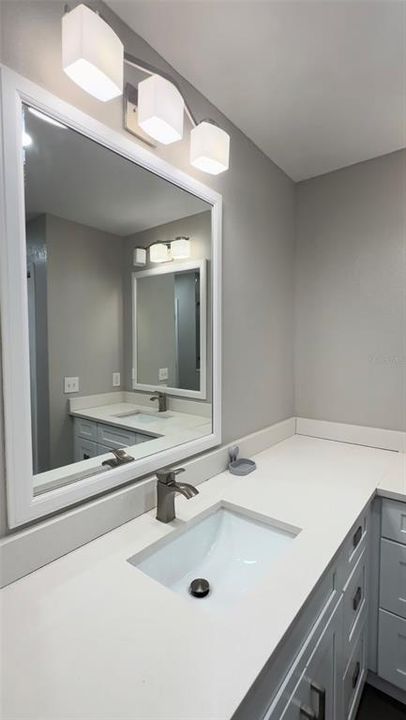 For Sale: $550,000 (4 beds, 2 baths, 1992 Square Feet)