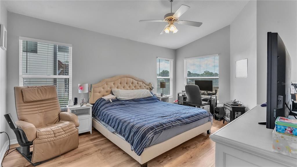 For Sale: $479,900 (4 beds, 3 baths, 2836 Square Feet)