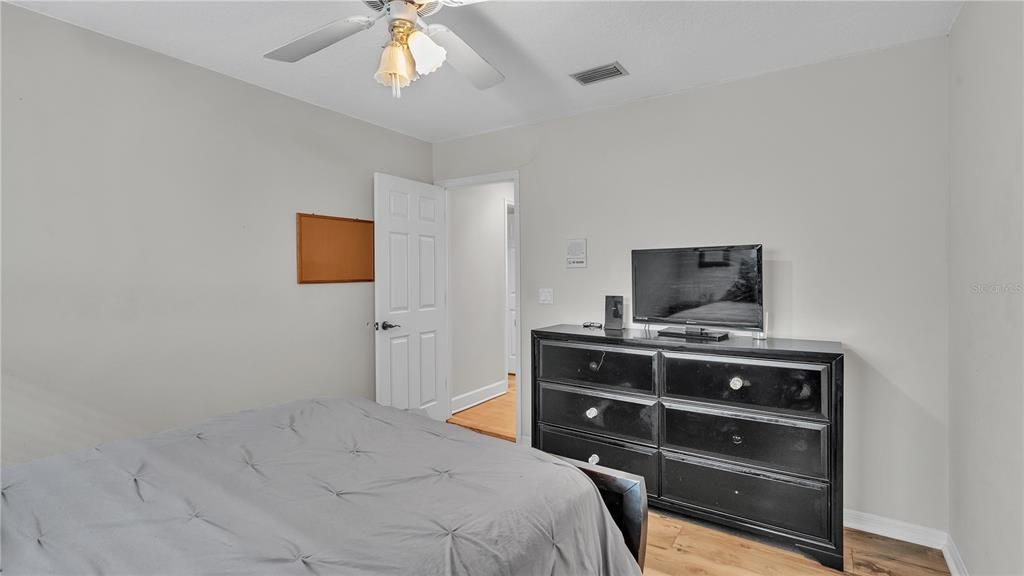 For Sale: $479,900 (4 beds, 3 baths, 2836 Square Feet)