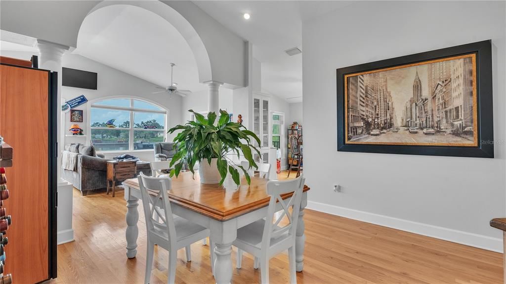 For Sale: $479,900 (4 beds, 3 baths, 2836 Square Feet)