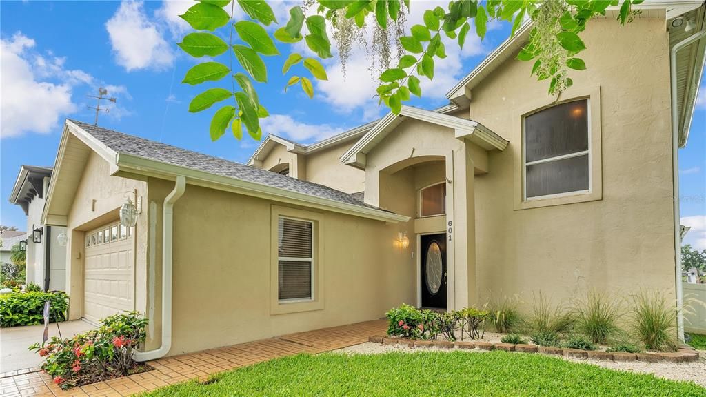 For Sale: $479,900 (4 beds, 3 baths, 2836 Square Feet)