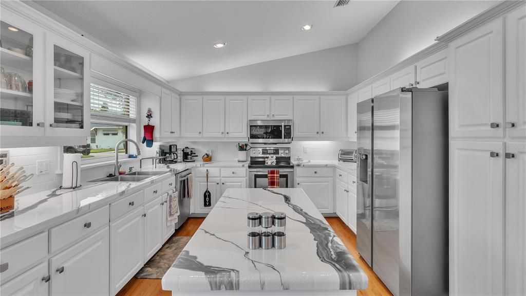 For Sale: $479,900 (4 beds, 3 baths, 2836 Square Feet)