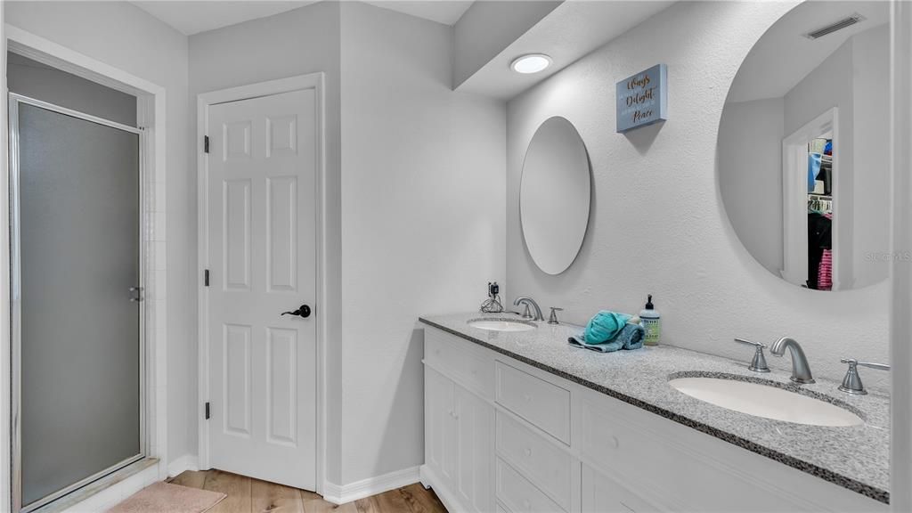 For Sale: $479,900 (4 beds, 3 baths, 2836 Square Feet)