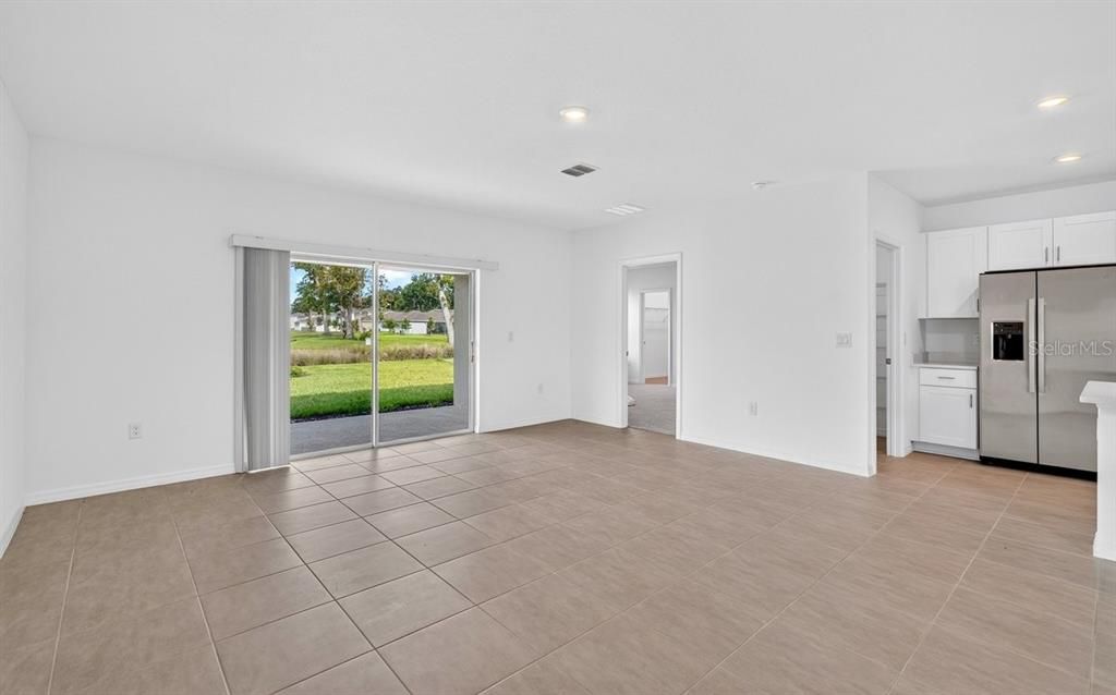 For Sale: $430,000 (4 beds, 3 baths, 2085 Square Feet)