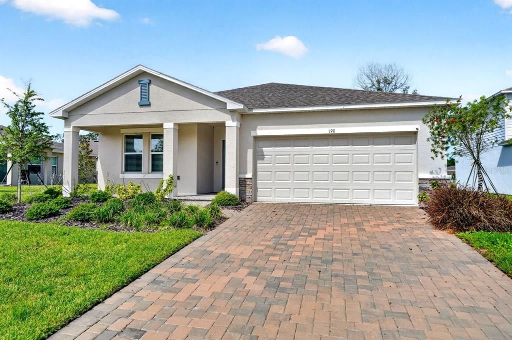 For Sale: $430,000 (4 beds, 3 baths, 2085 Square Feet)