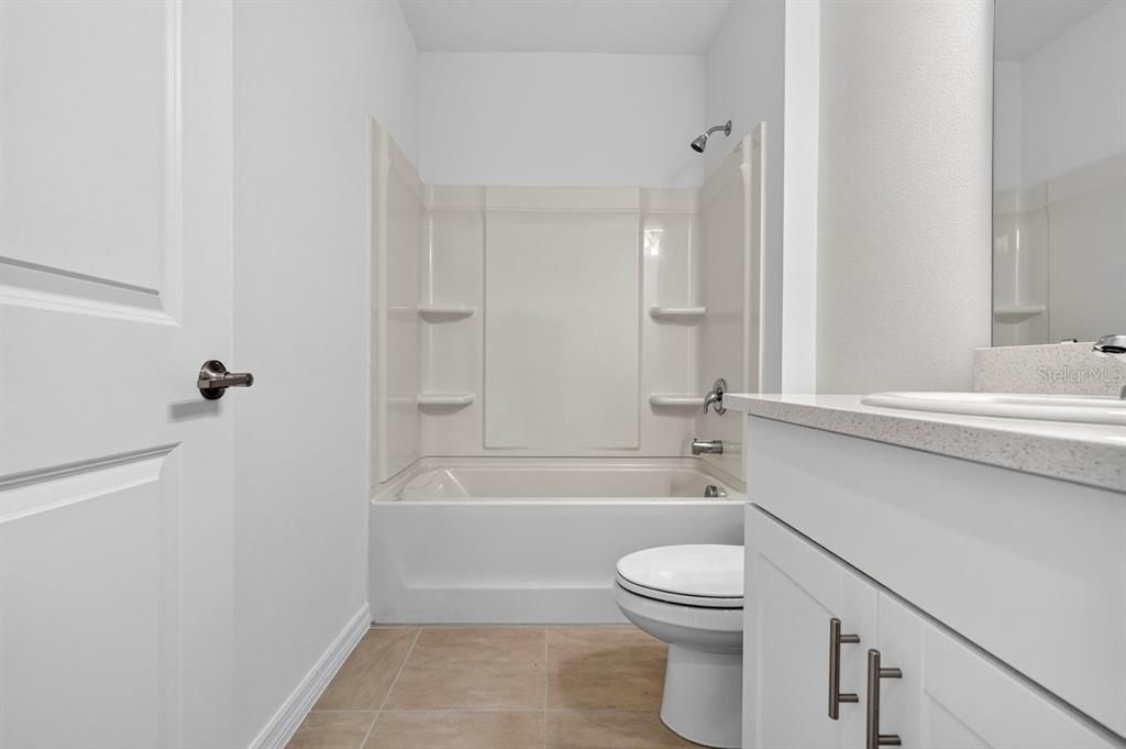 For Sale: $430,000 (4 beds, 3 baths, 2085 Square Feet)