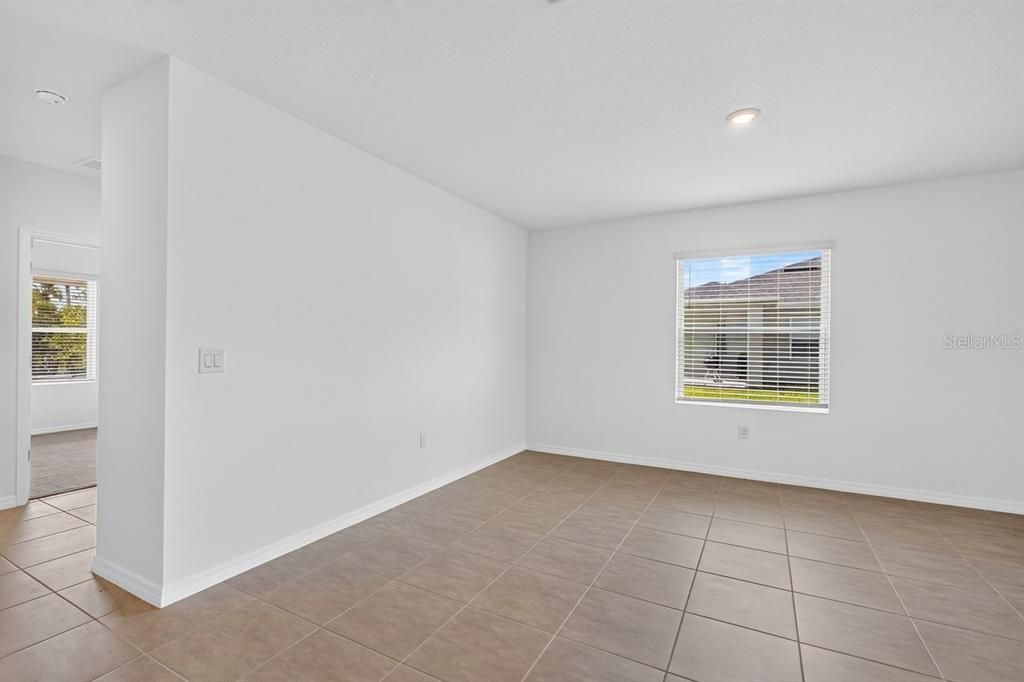 For Sale: $430,000 (4 beds, 3 baths, 2085 Square Feet)
