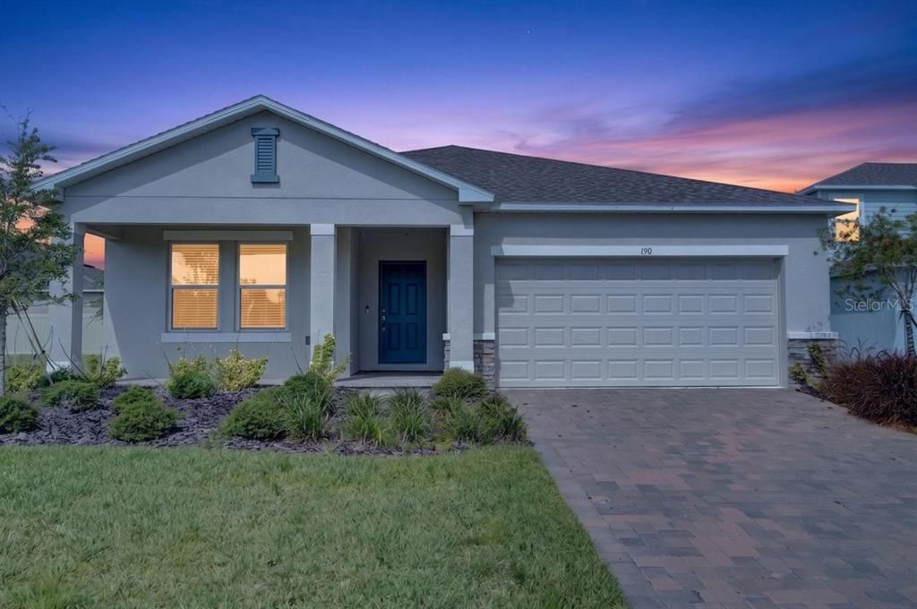 For Sale: $430,000 (4 beds, 3 baths, 2085 Square Feet)