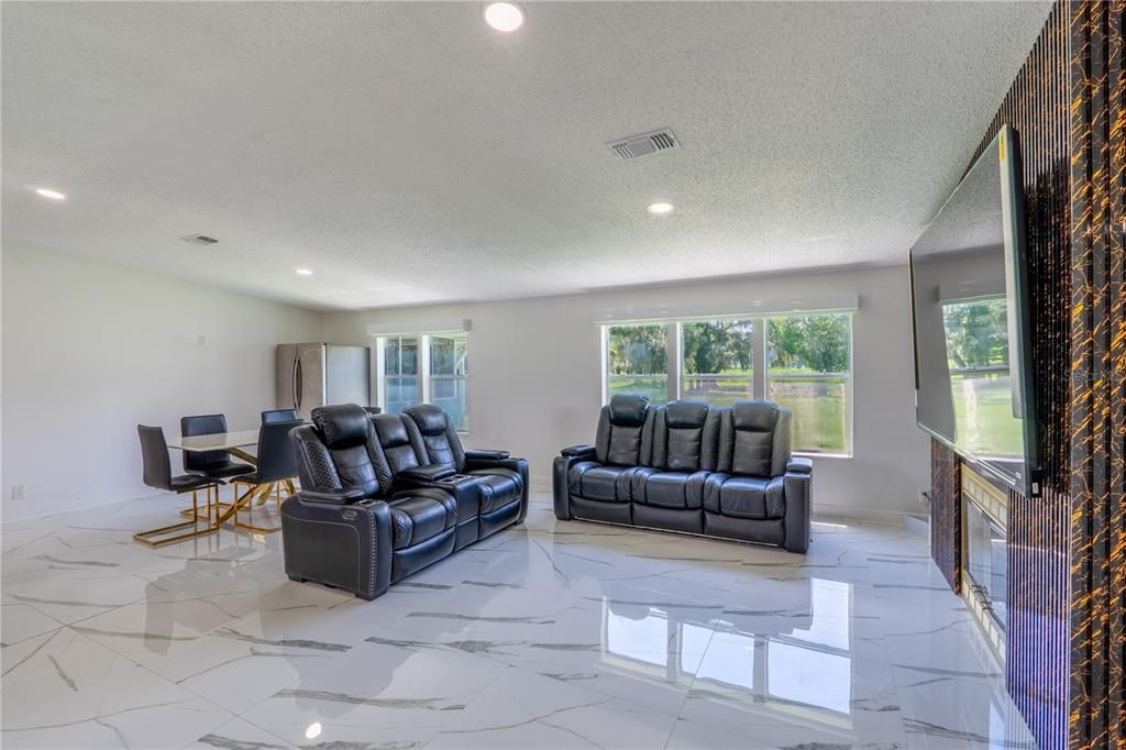 En Venta: $1,200,000 (6 camas, 4 baños, 7036 Pies cuadrados)