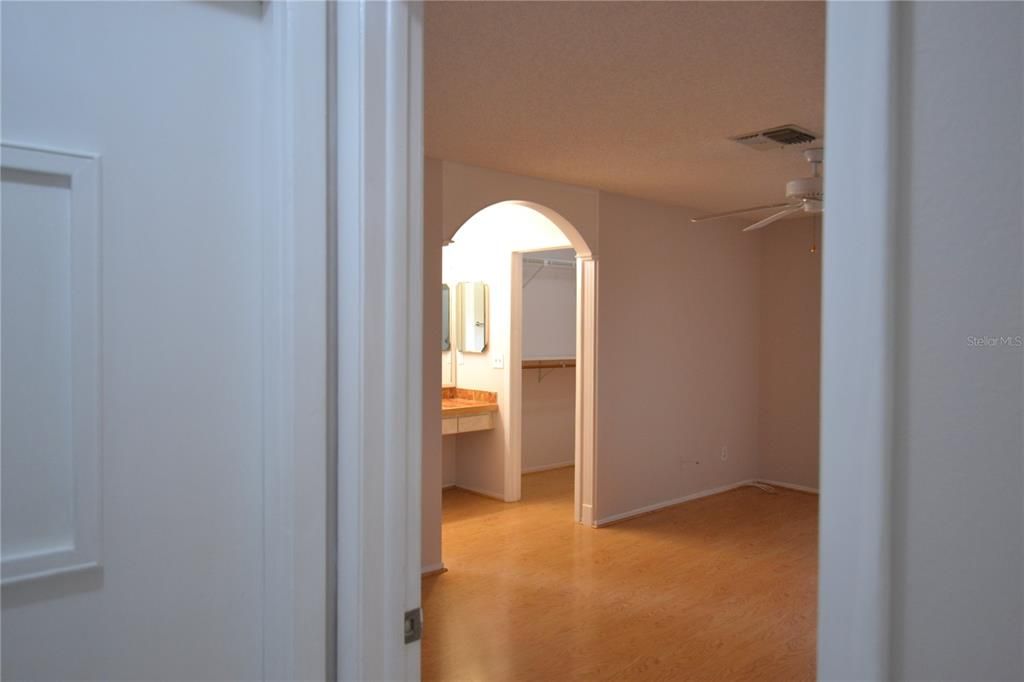 For Rent: $2,200 (2 beds, 2 baths, 1346 Square Feet)