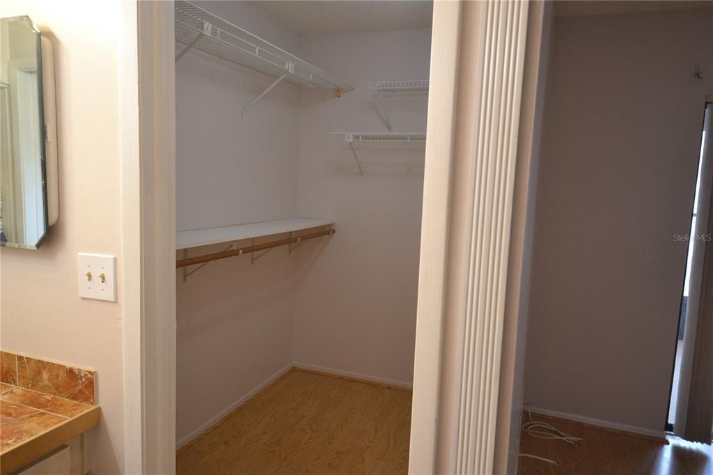 For Rent: $2,200 (2 beds, 2 baths, 1346 Square Feet)