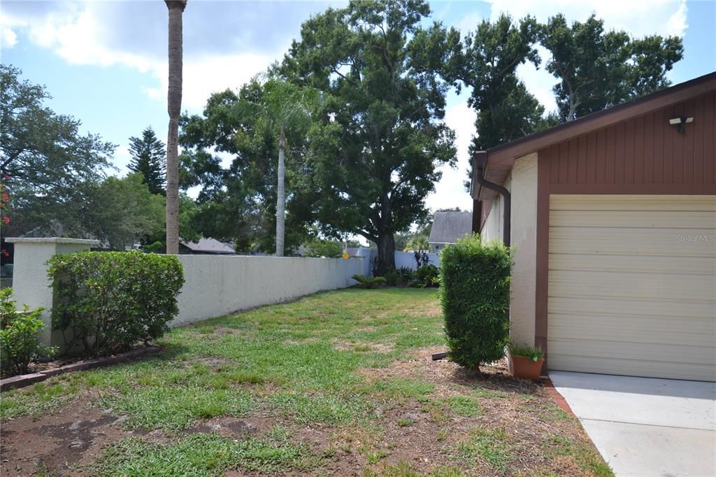 For Rent: $2,200 (2 beds, 2 baths, 1346 Square Feet)