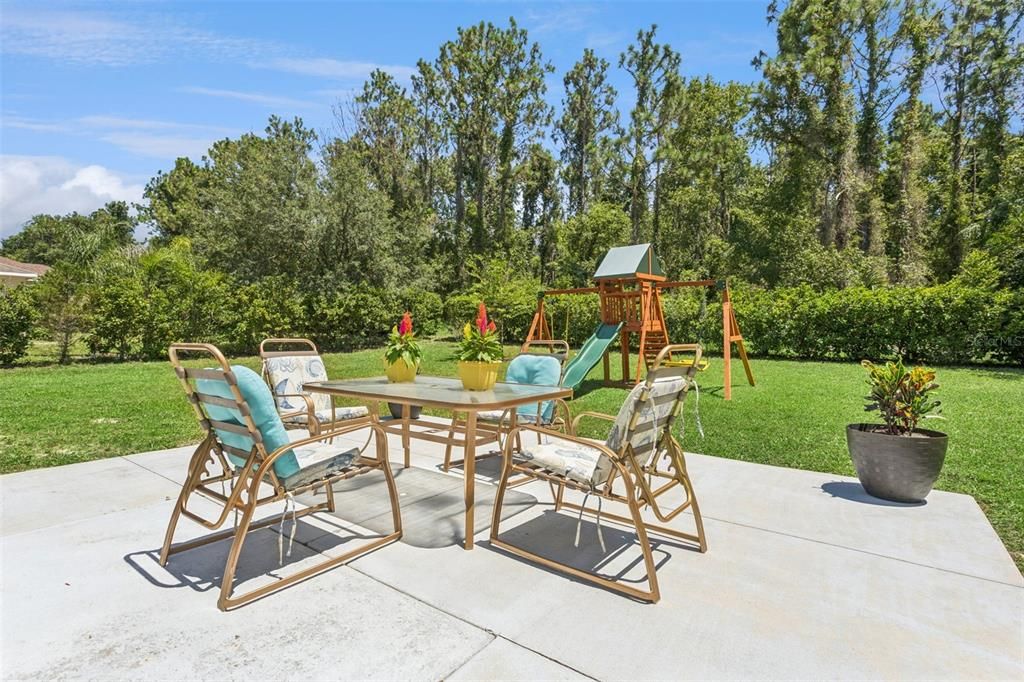 For Sale: $300,000 (3 beds, 2 baths, 1486 Square Feet)
