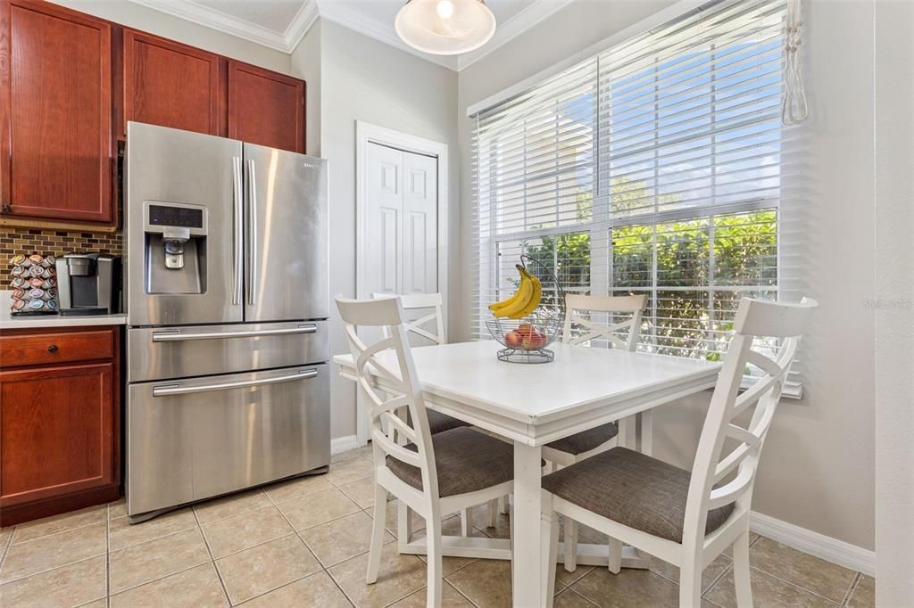 For Sale: $300,000 (3 beds, 2 baths, 1486 Square Feet)