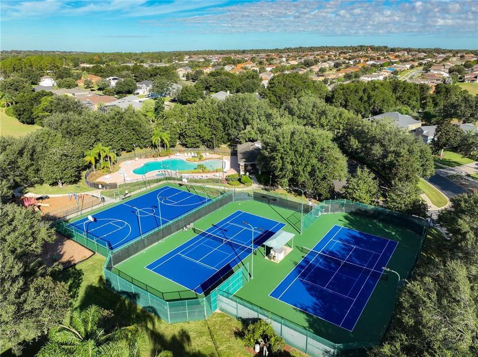 En Venta: $579,900 (4 camas, 3 baños, 3020 Pies cuadrados)